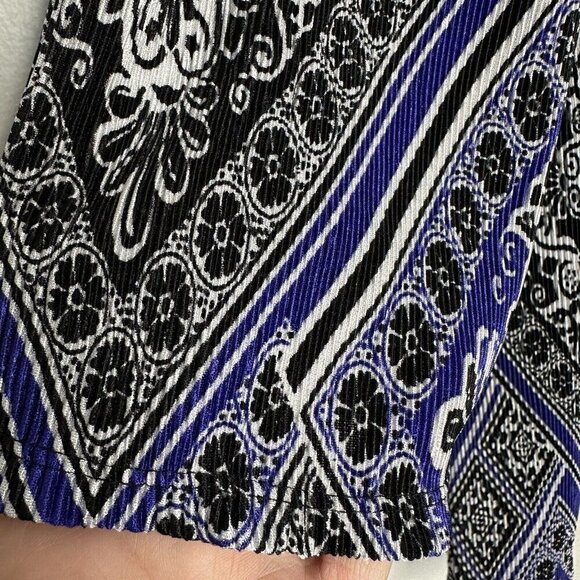Chicos Travelers Cardigan Size XL Black Blue Pleated Paisley Artsy - Picture 2 of 9